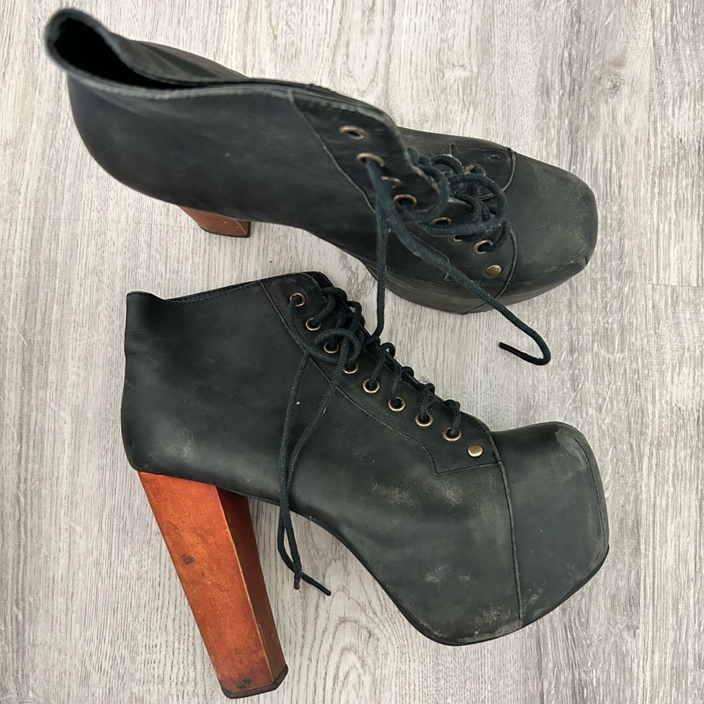 Jeffrey Campbell